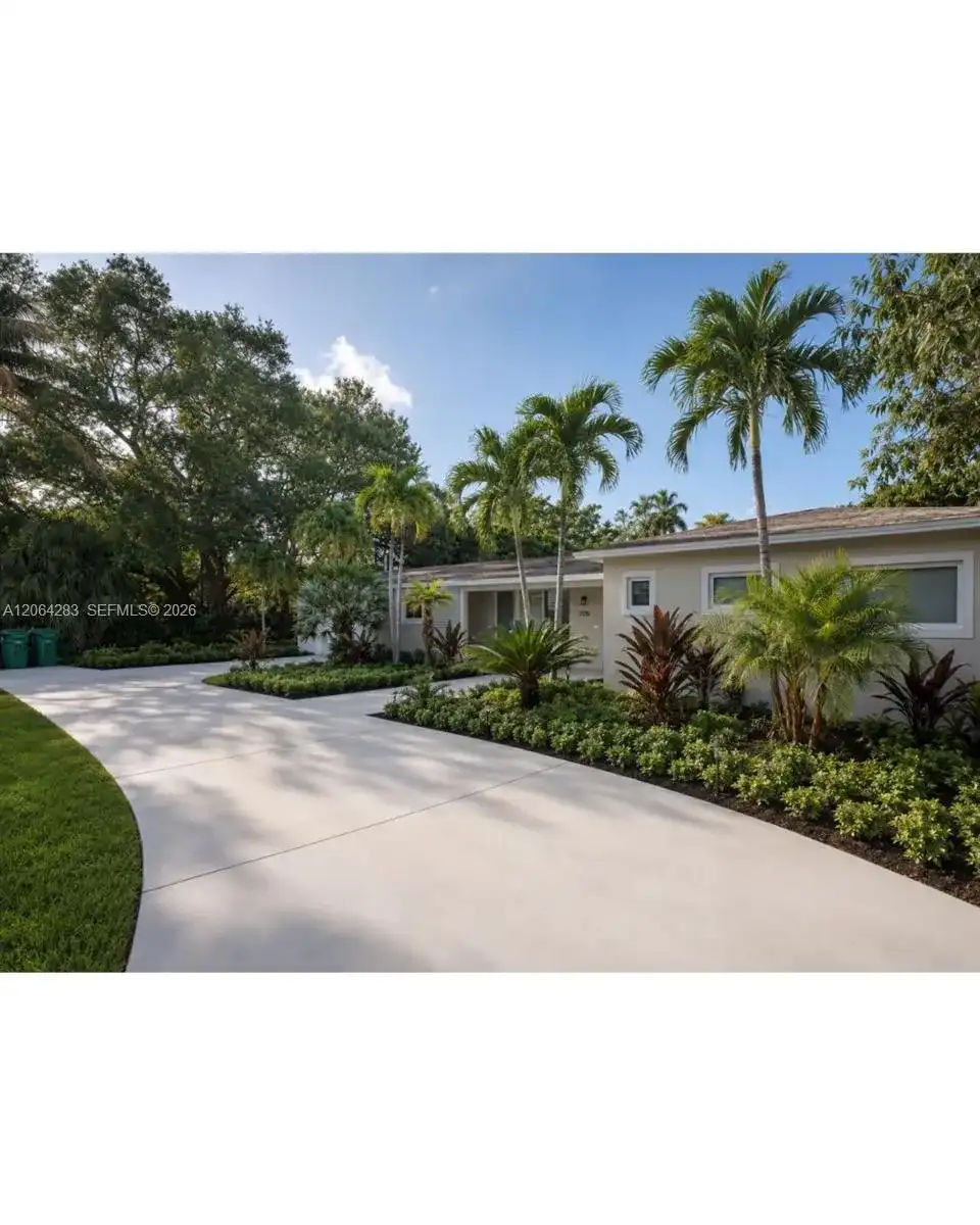 7025 SW 71st Ct # 7025, Miami FL 33143