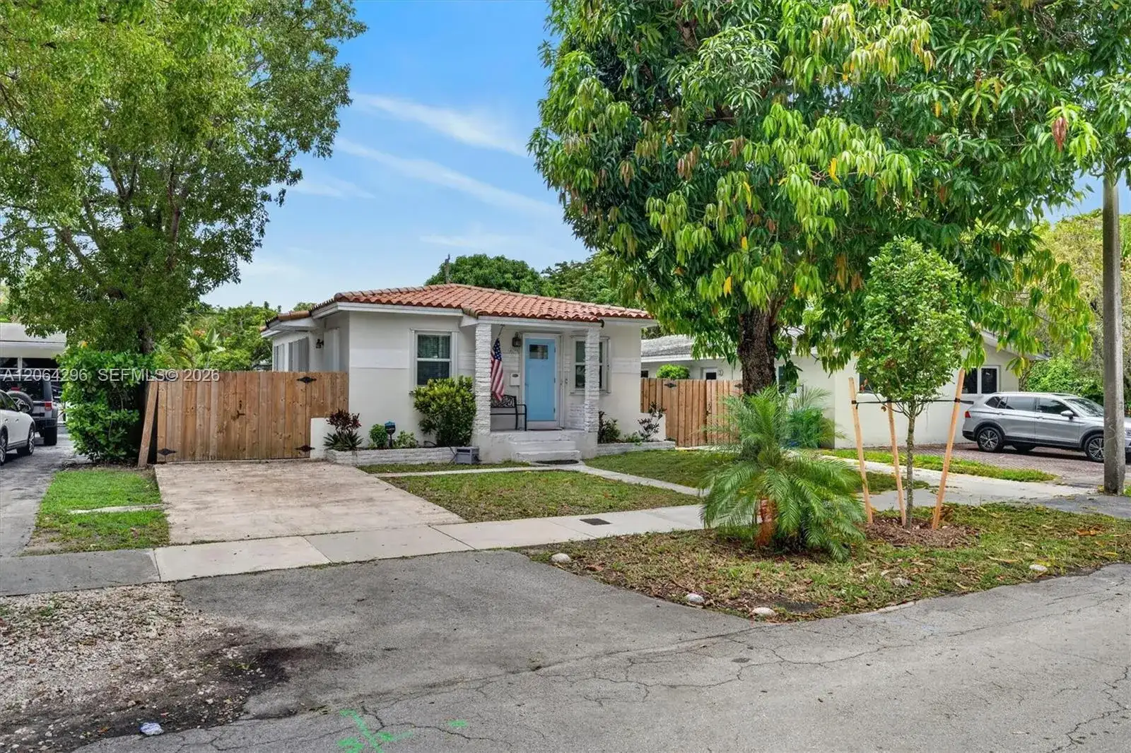 3780 SW 27th Ter, Miami FL 33134 photo 2