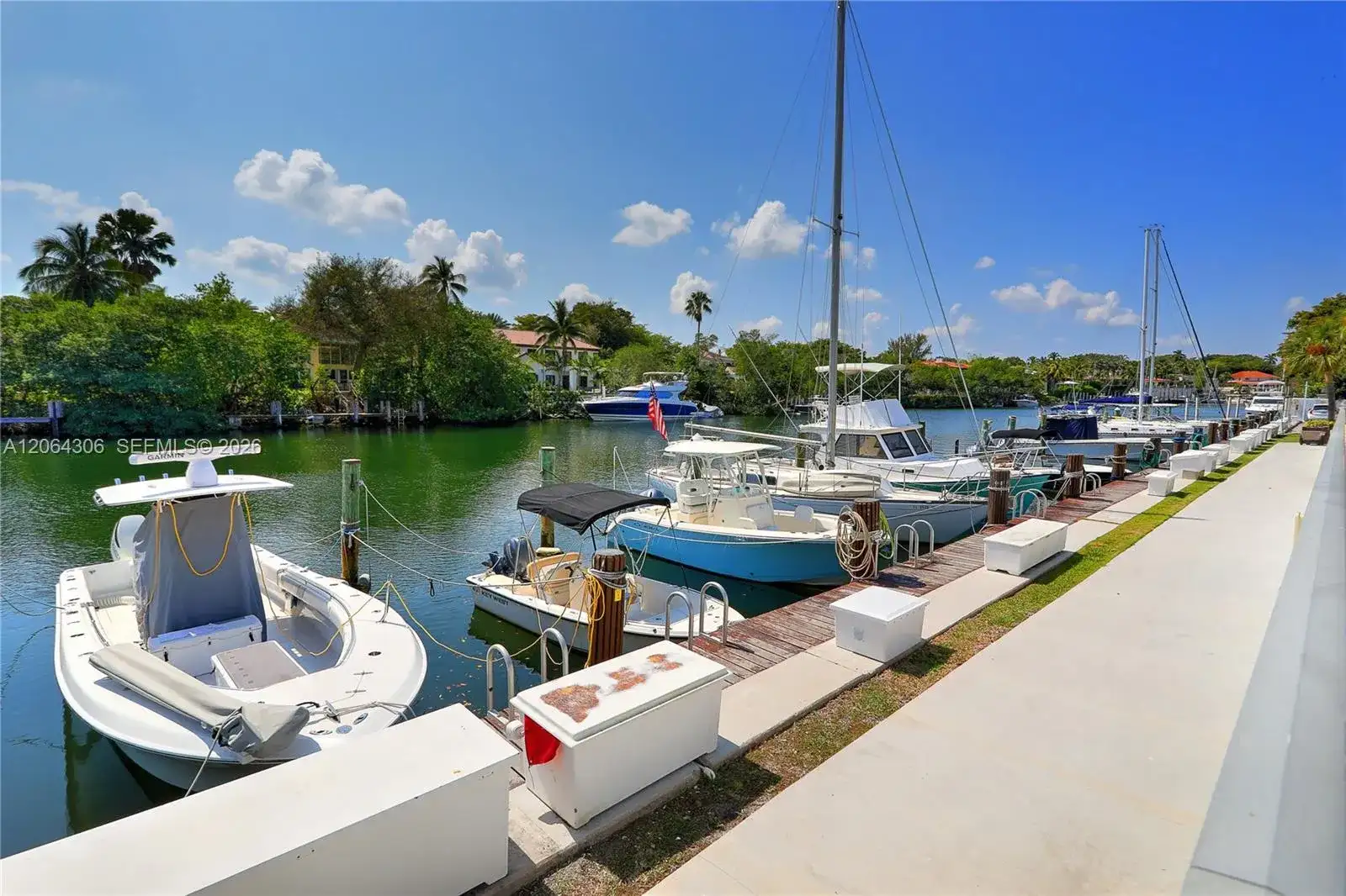 100 EDGEWATER DR # 305, Coral Gables FL 33133 photo 2