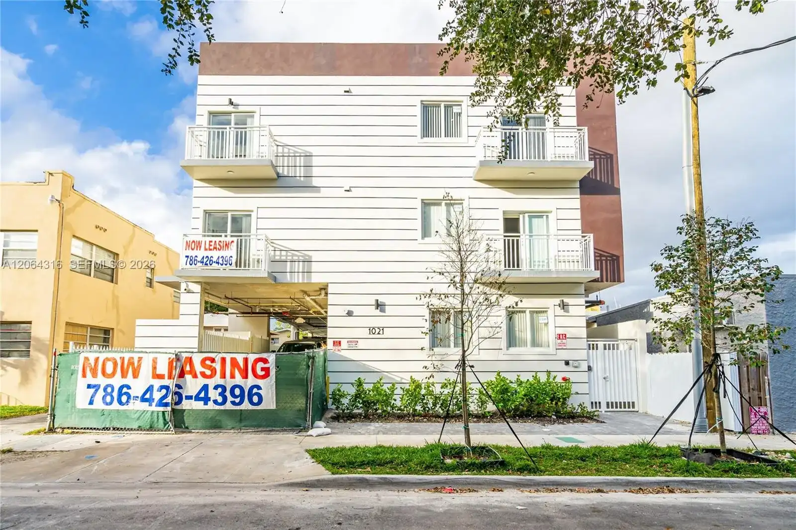 1021 NW 1st St # 301, Miami FL 33128