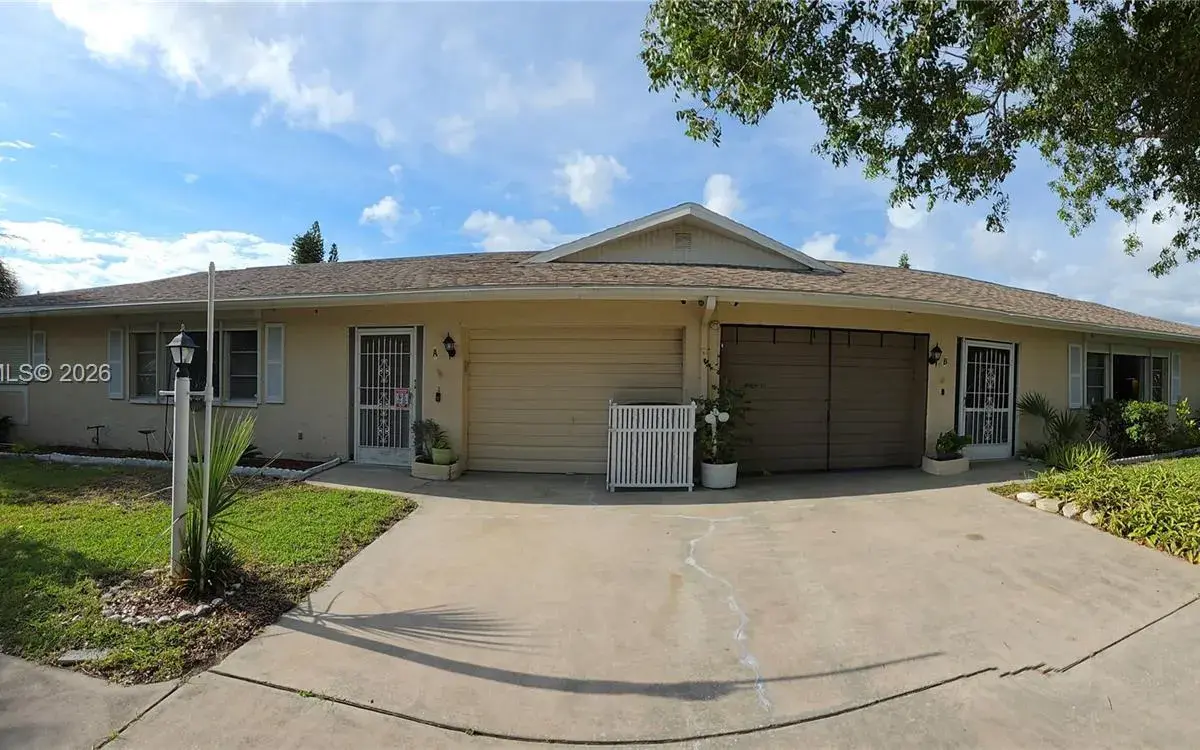613 SE 46th Ter UNIT A-B, Cape Coral FL 33904