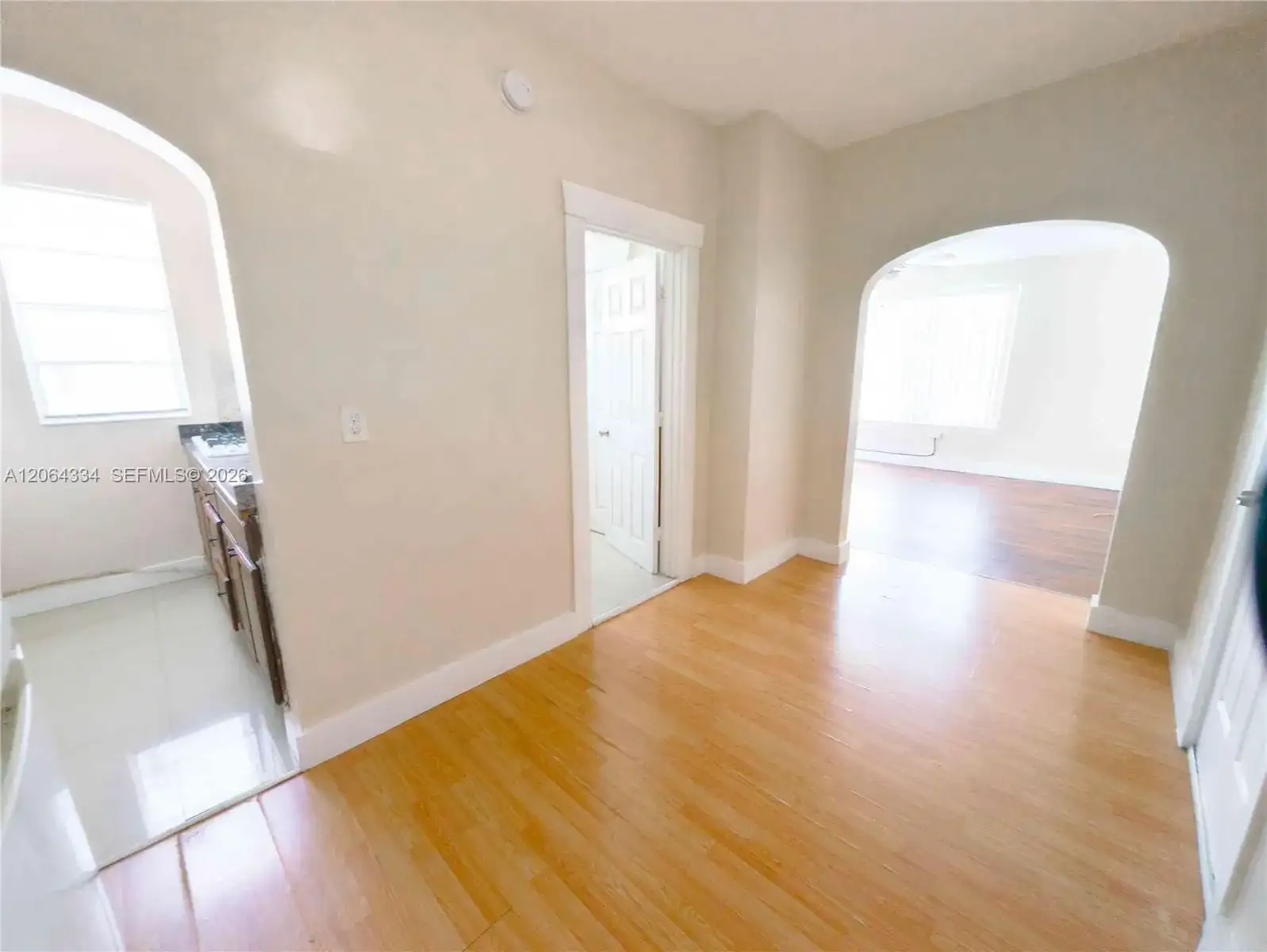 428 SW 9th St # 12, Miami FL 33130 photo 2