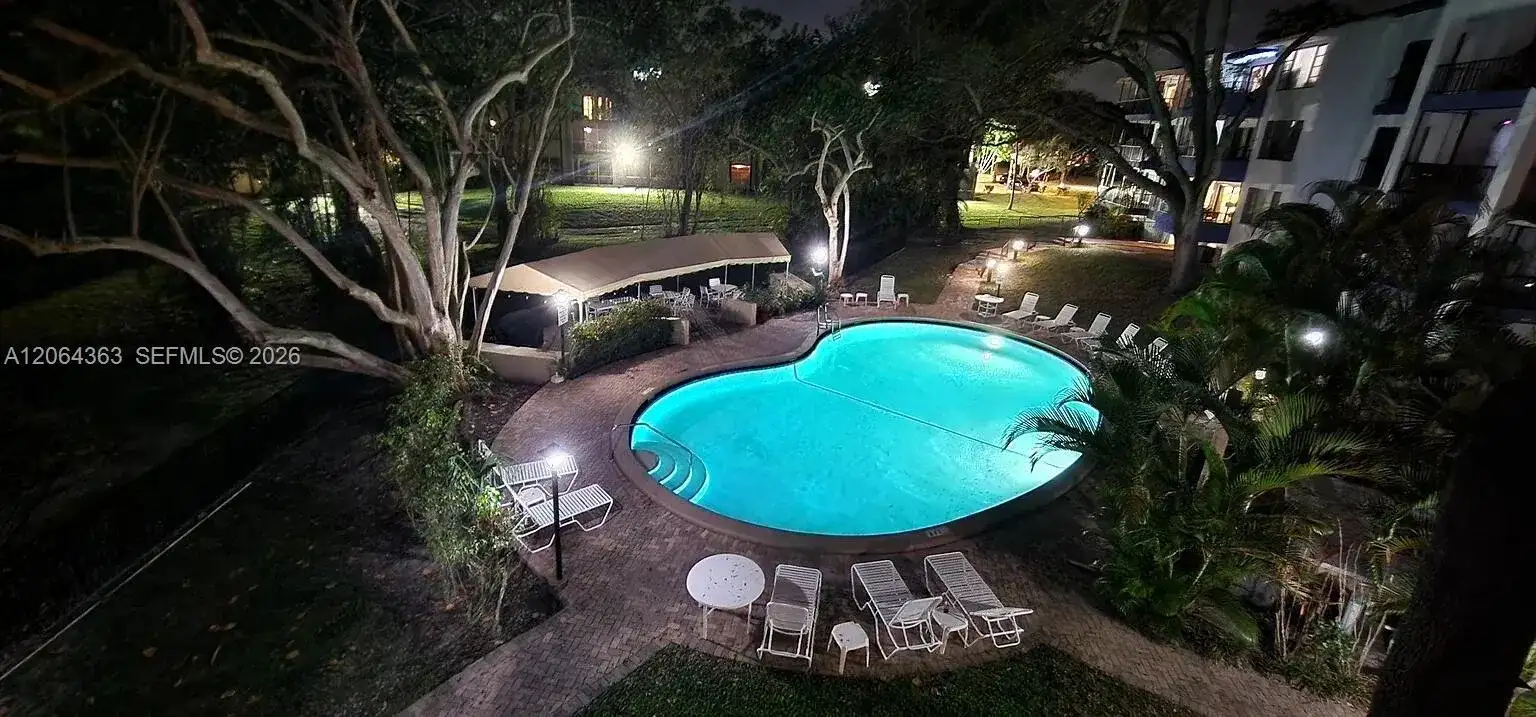 6060 S Falls Cir Dr # 313, Lauderhill FL 33319 photo 3