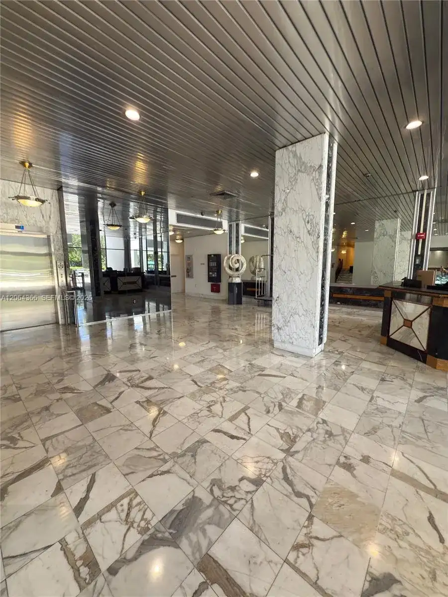 3675 N Country Club Dr # 109, Aventura FL 33180 photo 3