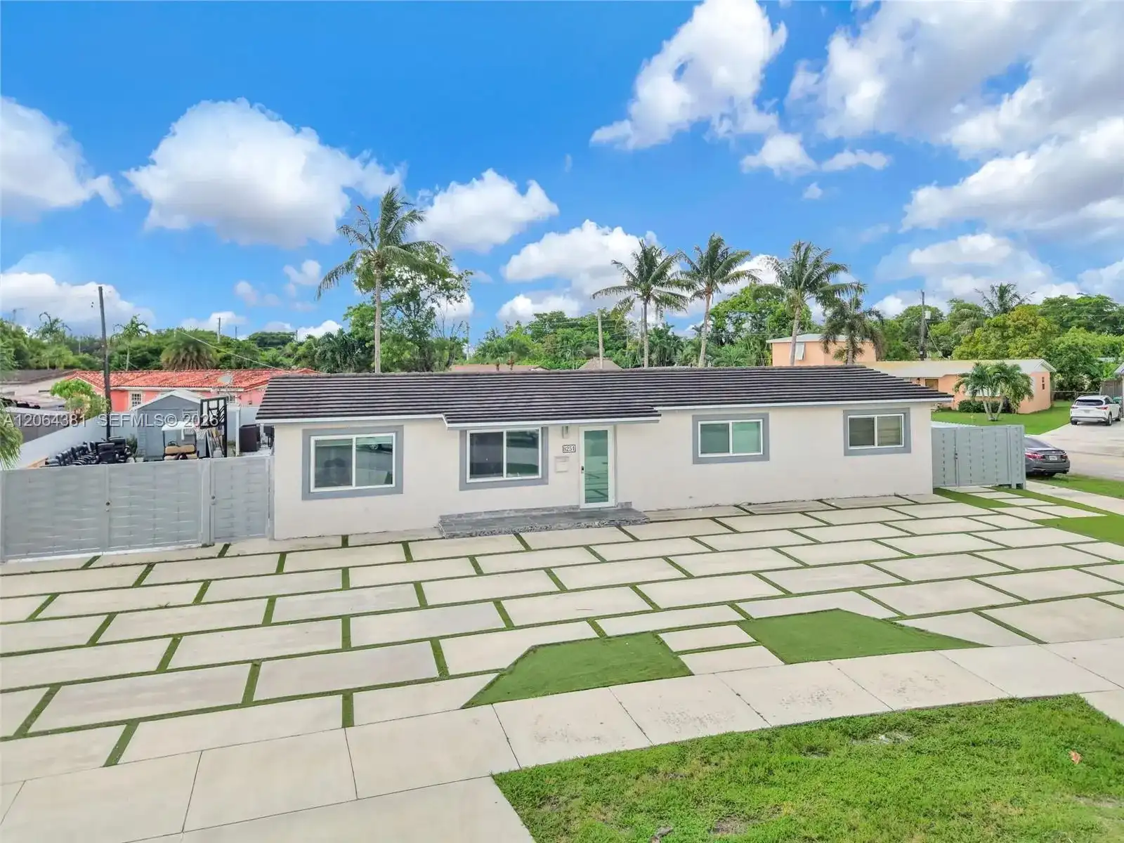 8251 NW 185th St, Hialeah FL 33015