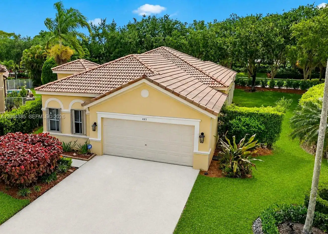 885 Tanglewood Cir # 885, Weston FL 33327