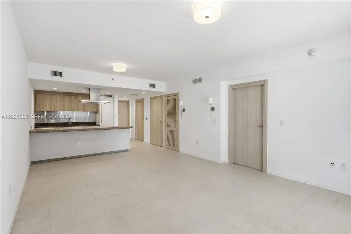 1000 Brickell Plz # 3303, Miami FL 33131 photo 3