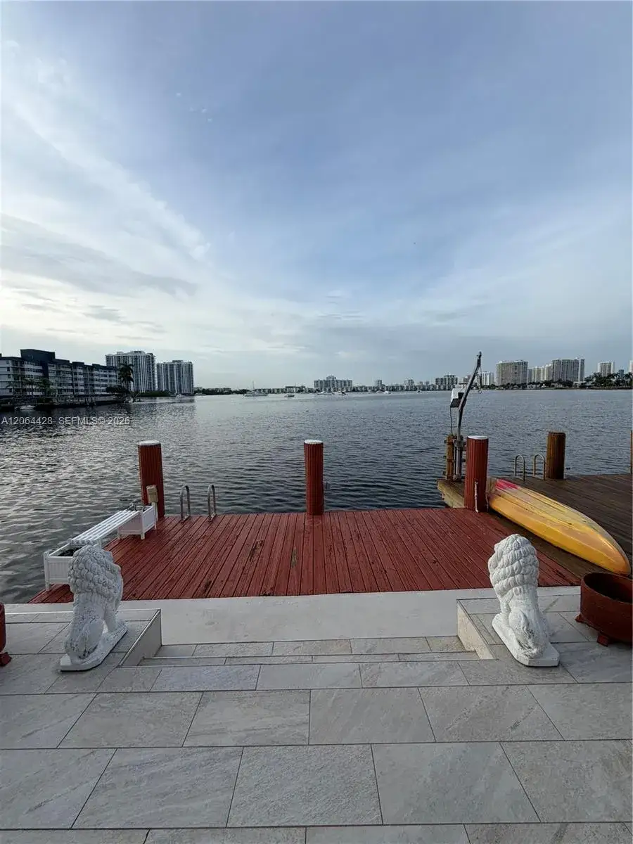 2761 NE 165th Ter # 27, North Miami Beach FL 33160