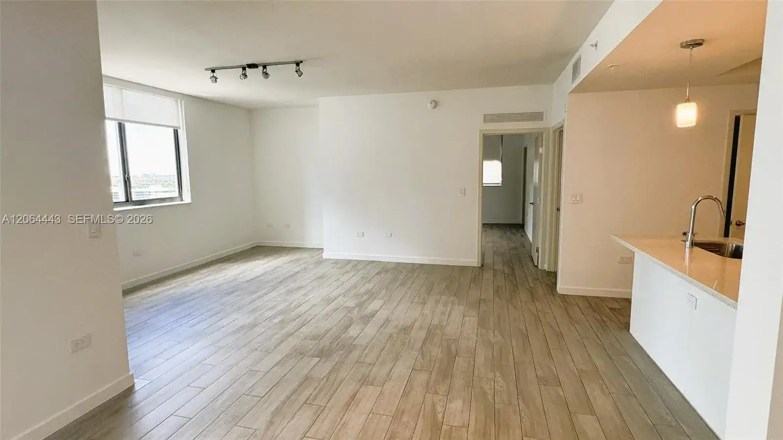 999 SW 1st Ave # 1604, Miami FL 33130 photo 5