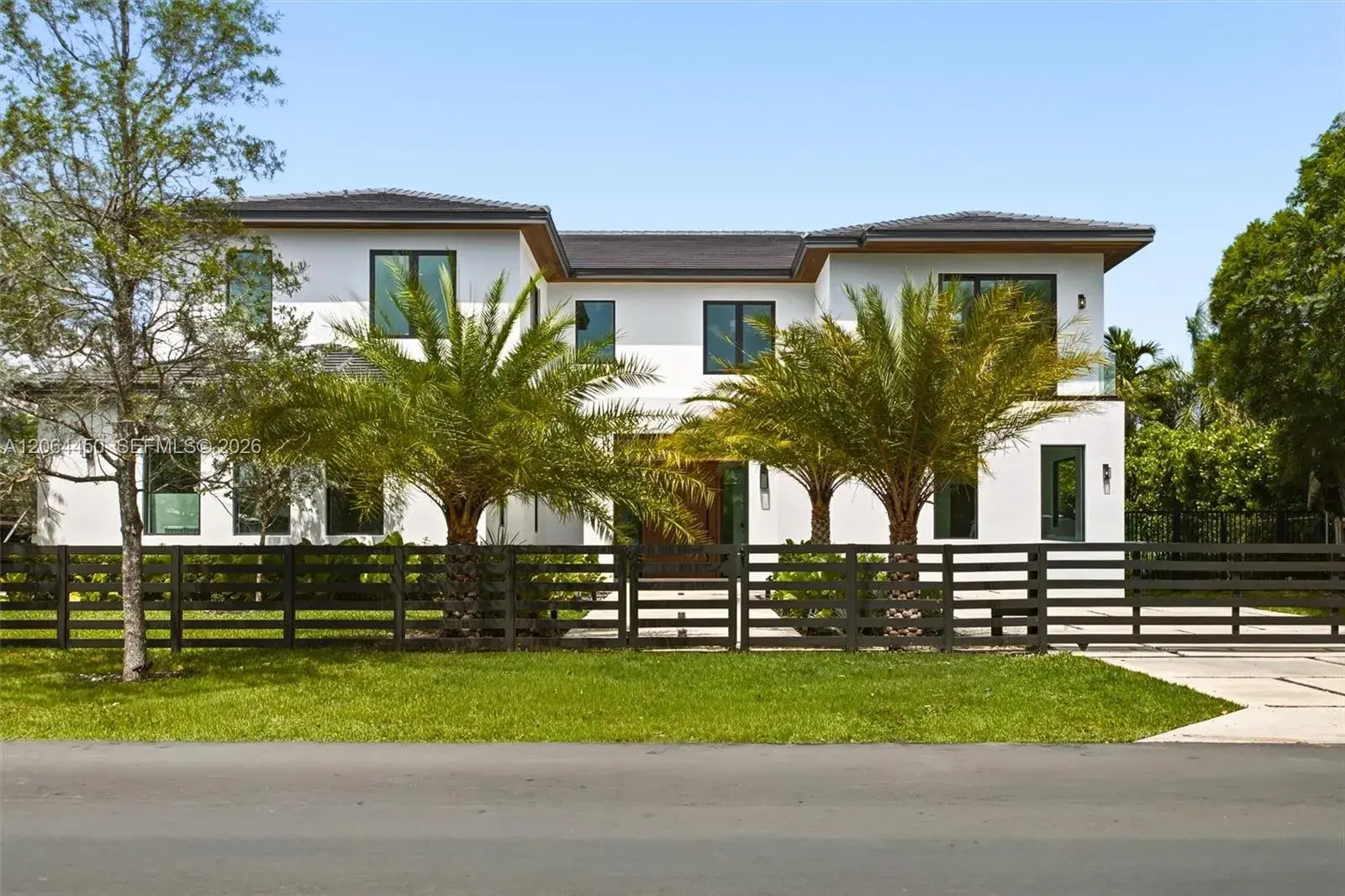 9840 SW 73rd Ct, Pinecrest FL 33156