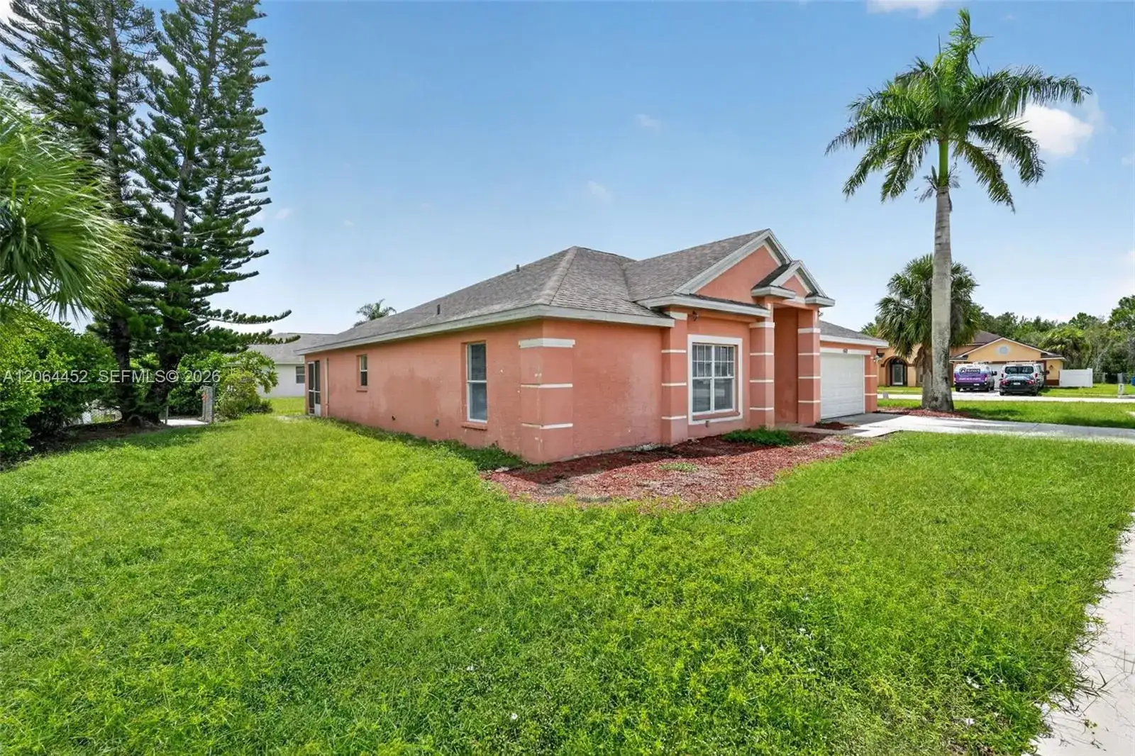 1502 Scholar CT, Lehigh Acres FL 33971 photo 2