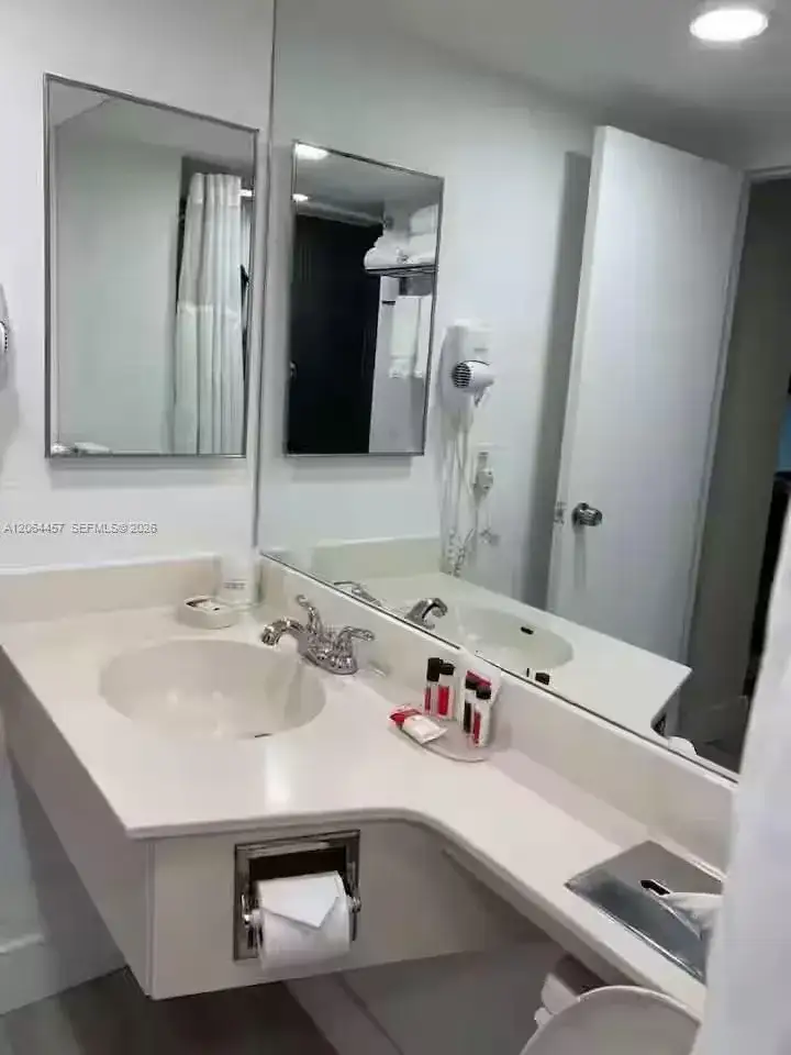 19201 Collins Ave # 328, Sunny Isles Beach FL 33160 photo 5