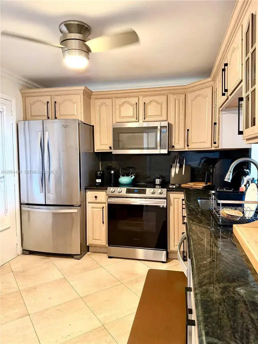 3750 NE 169th St # 311, North Miami Beach FL 33160 photo 4