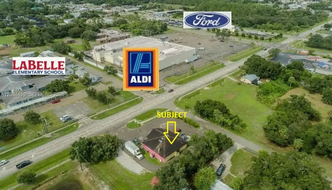 155 W Cowboy way, La Belle FL 33935 photo 5