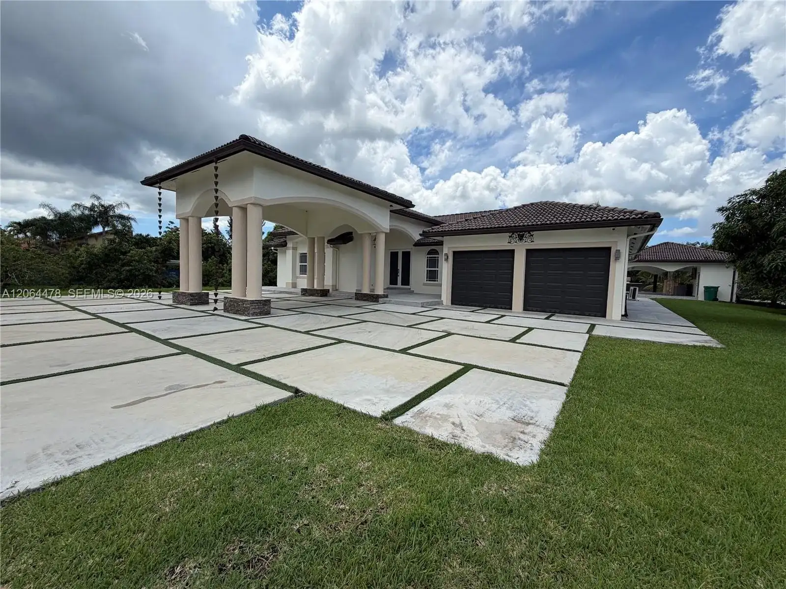 19690 SW 210th St, Miami FL 33187 photo 4