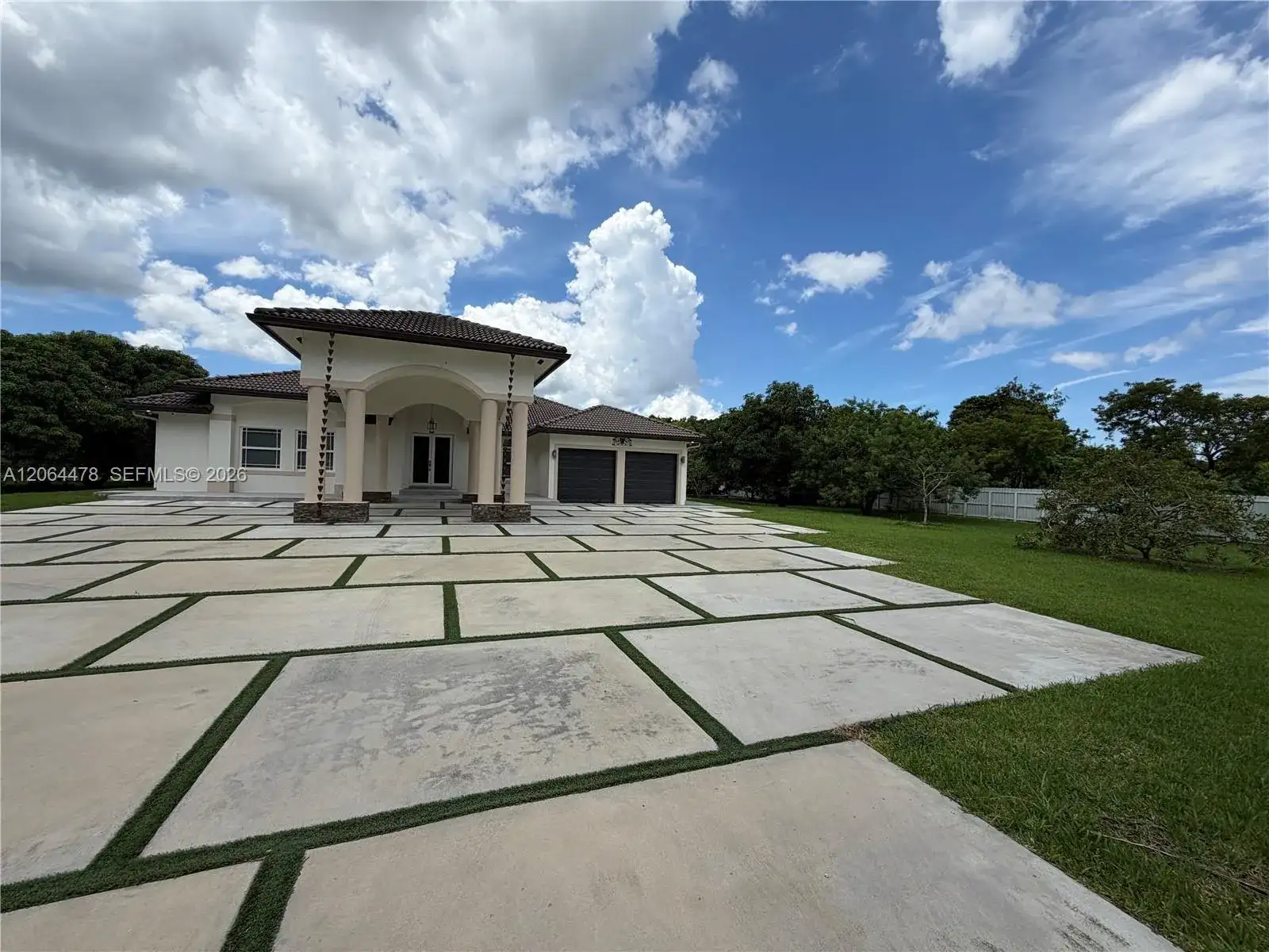19690 SW 210th St, Miami FL 33187 photo 5