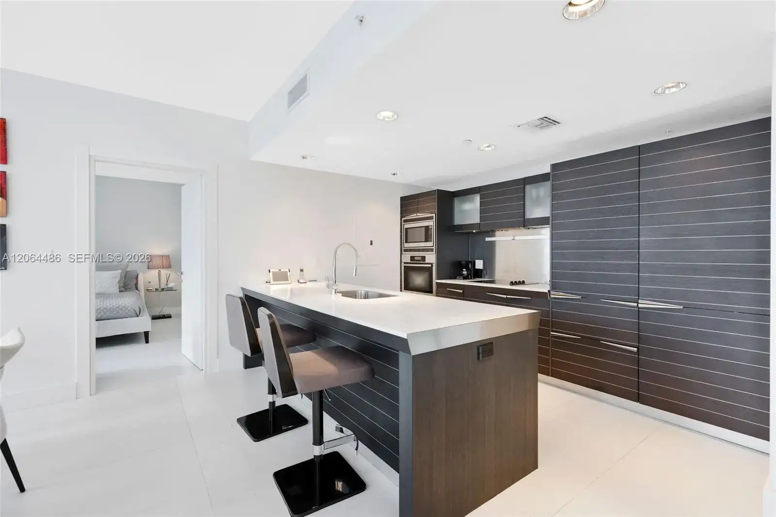 200 Biscayne Boulevard Way # 504, Miami FL 33131 photo 3