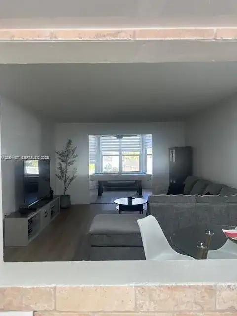 1401 NE 191st St # D214, Miami FL 33179 photo 3