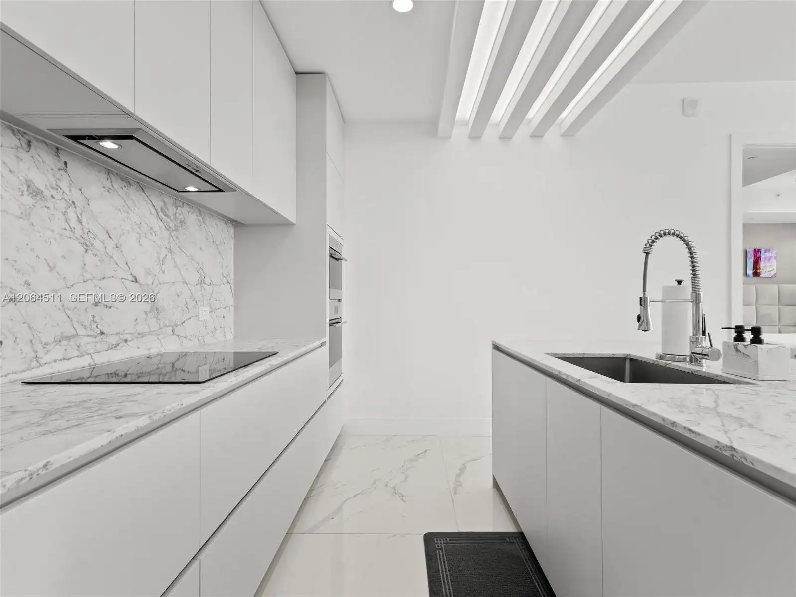 5775 Collins Ave # 405, Miami Beach FL 33140 photo 5