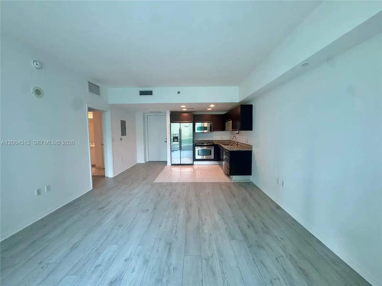 951 Brickell Ave # 409, Miami FL 33131 photo 3