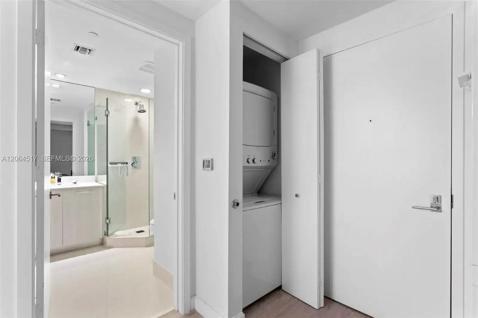 55 SW 9th St # 1105, Miami FL 33130 photo 2