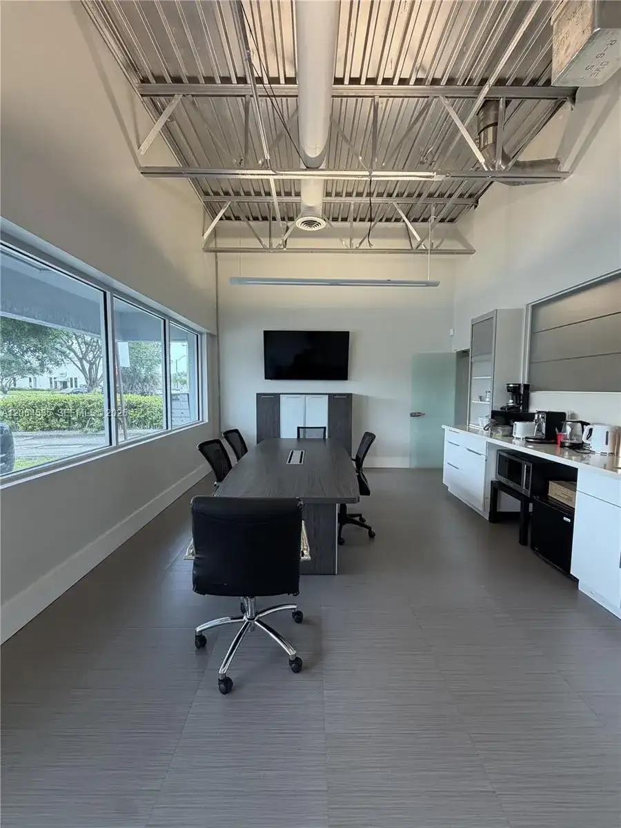 3098 Stirling Rd # 101, Hollywood FL 33021 photo 3