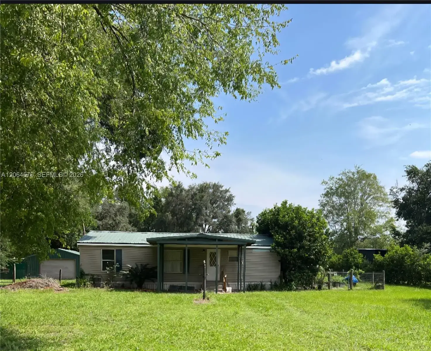 2704 SE 172nd St, Other City - In The State Of Florida FL 34491