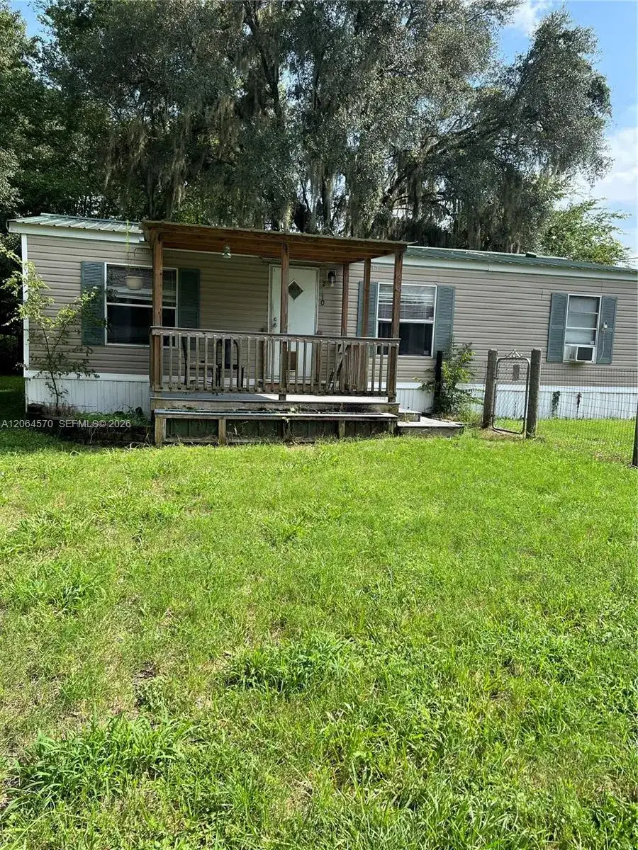 2704 SE 172nd St, Other City - In The State Of Florida FL 34491 photo 2