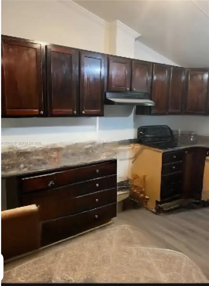 2704 SE 172nd St, Other City - In The State Of Florida FL 34491 photo 3