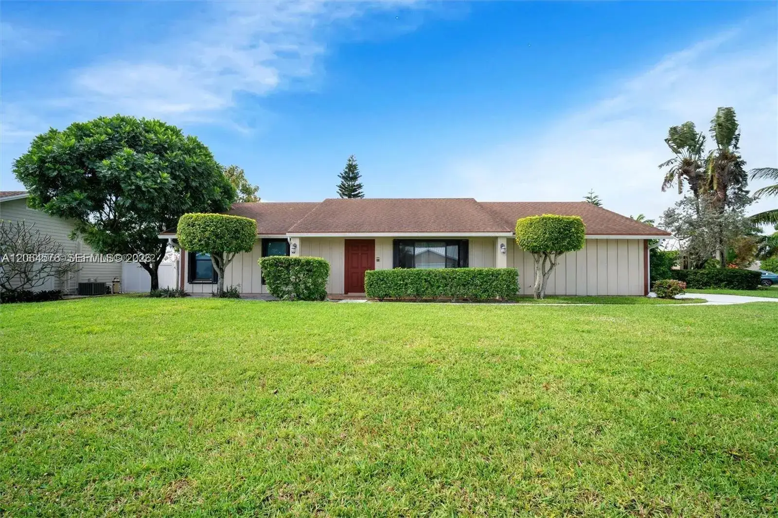 372 NW 35th Pl, Boca Raton FL 33431