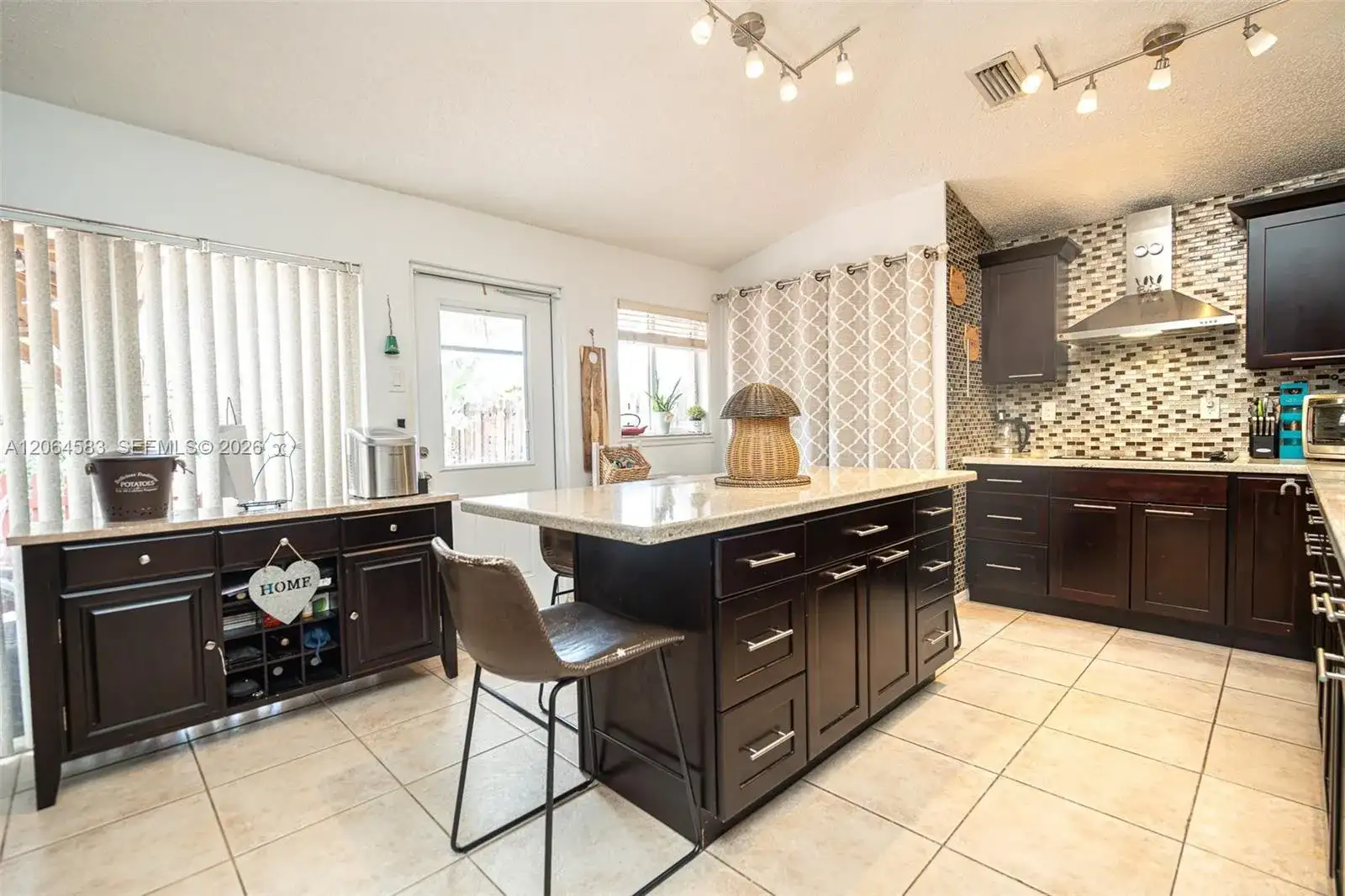 21445 SW 89th Path, Cutler Bay FL 33189 photo 2