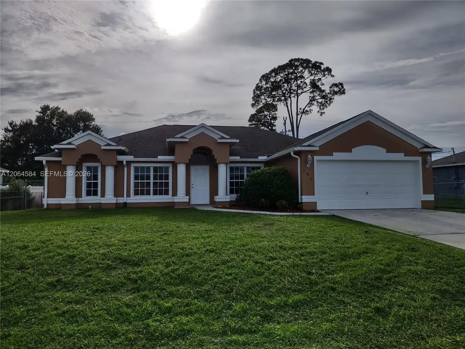 151 SW South Wakefield Cir, Port St. Lucie FL 34953