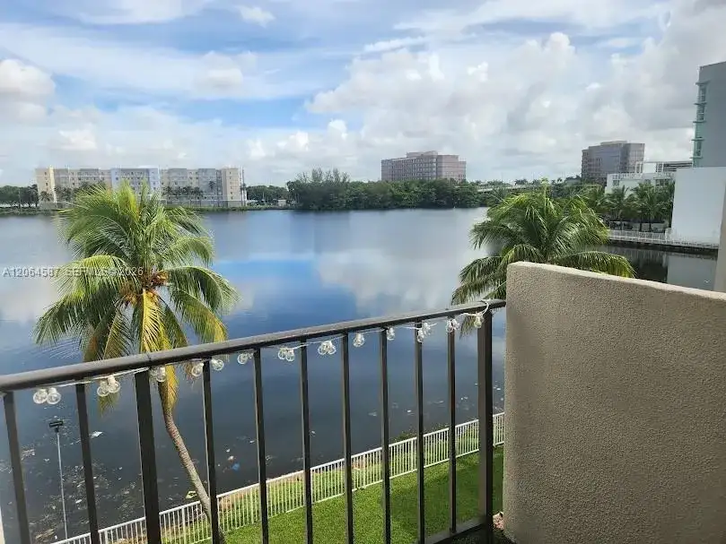5505 NW 7th St # W410, Miami FL 33126 photo 3