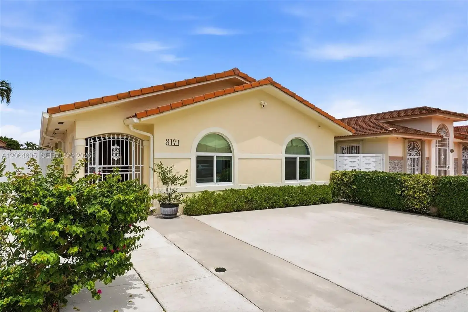 3171 W 78th St, Hialeah FL 33018 photo 2