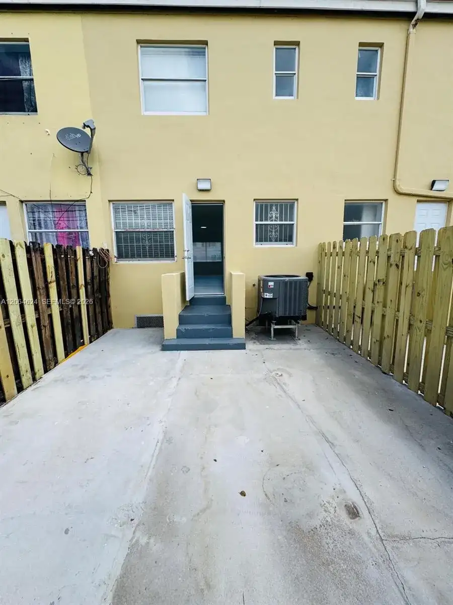 8454 NW 4th Ave # 8454, Miami FL 33150 photo 2