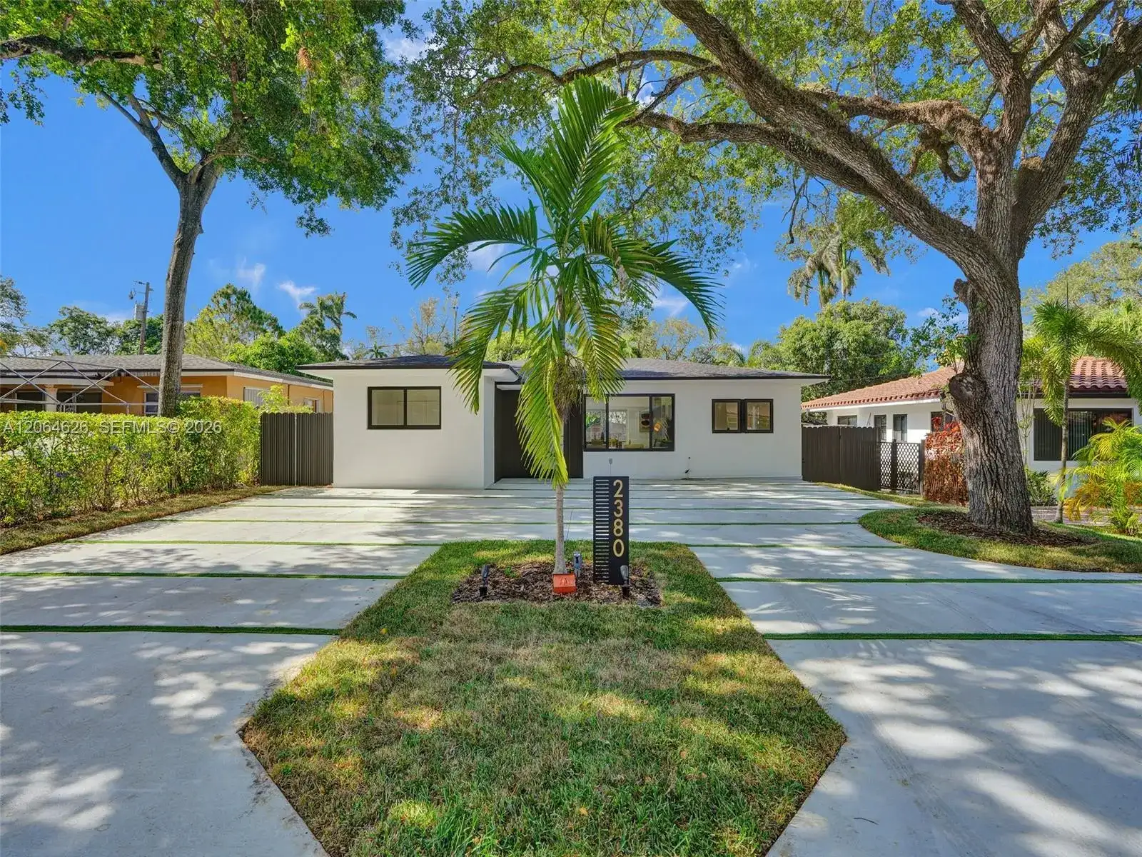 2380 NE 184th Ter, North Miami Beach FL 33160 photo 2