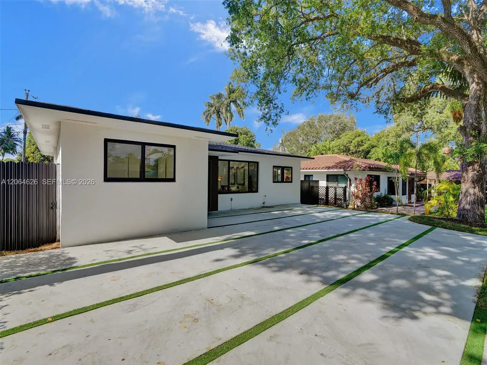 2380 NE 184th Ter, North Miami Beach FL 33160 photo 4