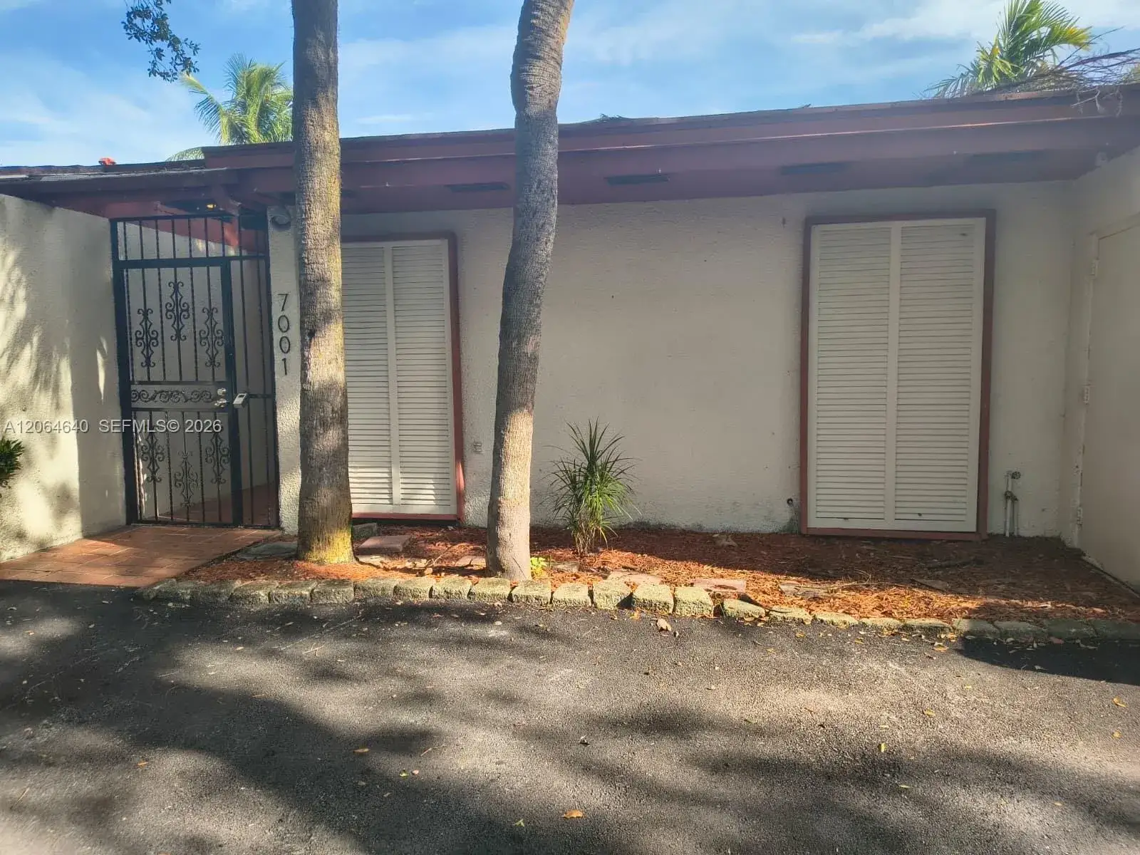 7001 S Loch Isle Dr S # 7001, Miami Lakes FL 33014