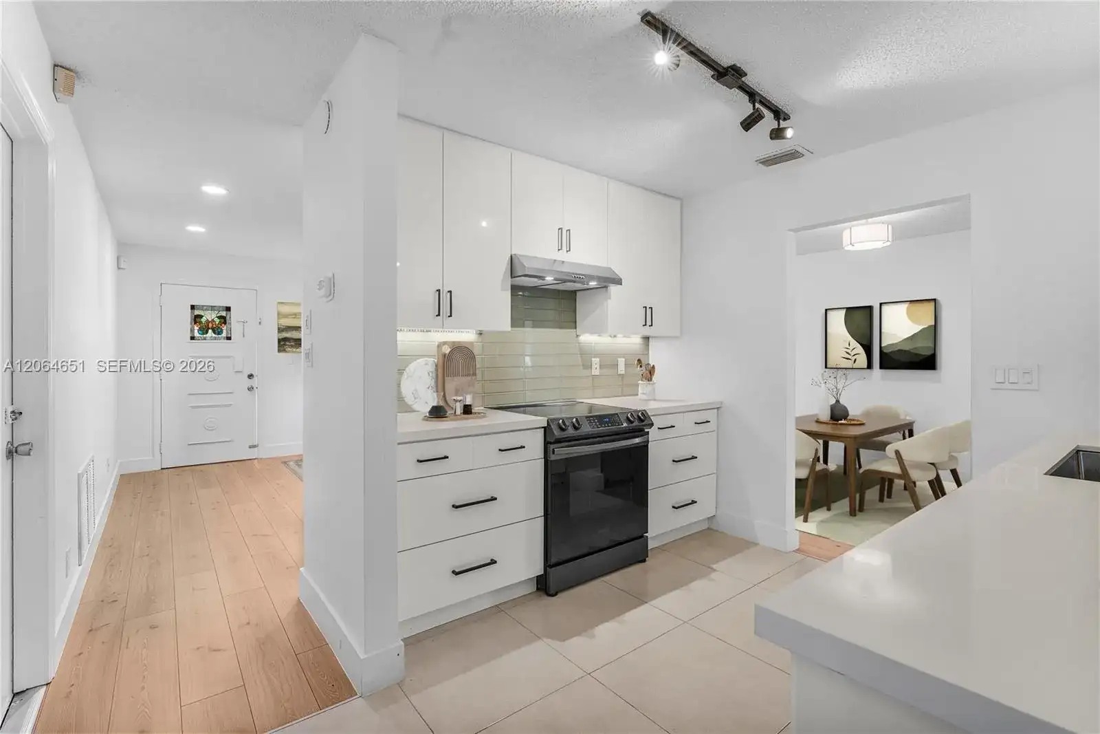 8830 NW 17th St, Plantation FL 33322 photo 3