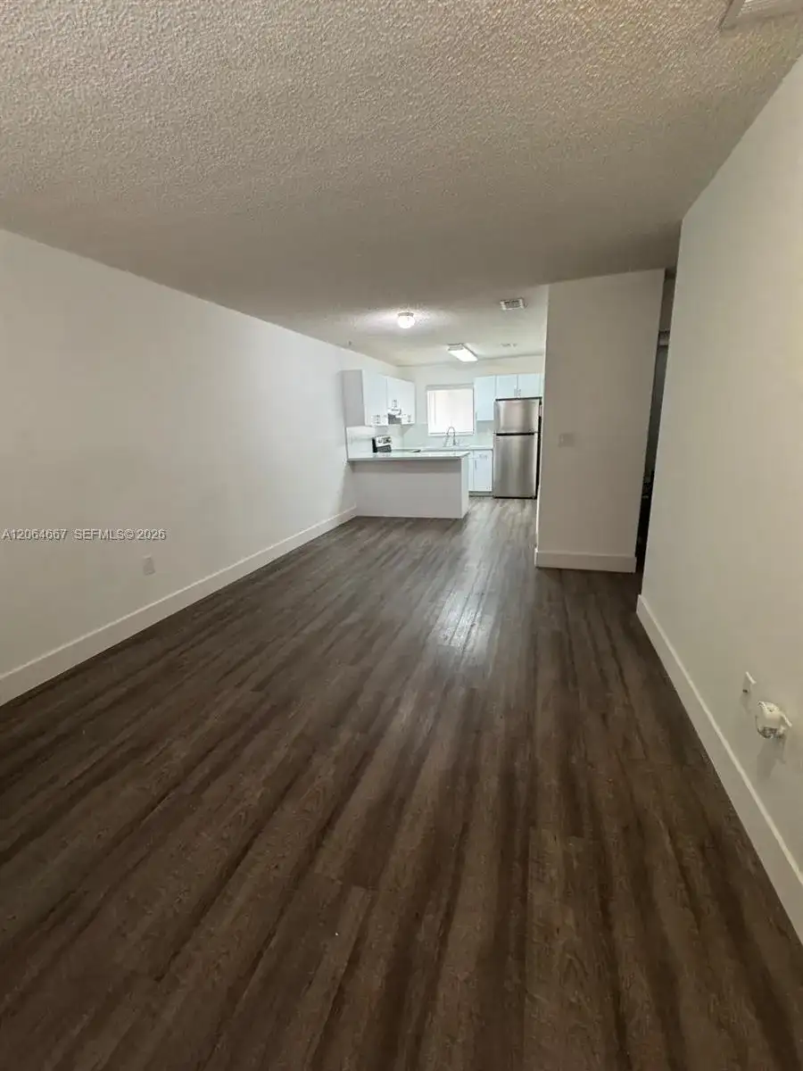 6375 W 22nd Ct # 204, Hialeah FL 33016 photo 4