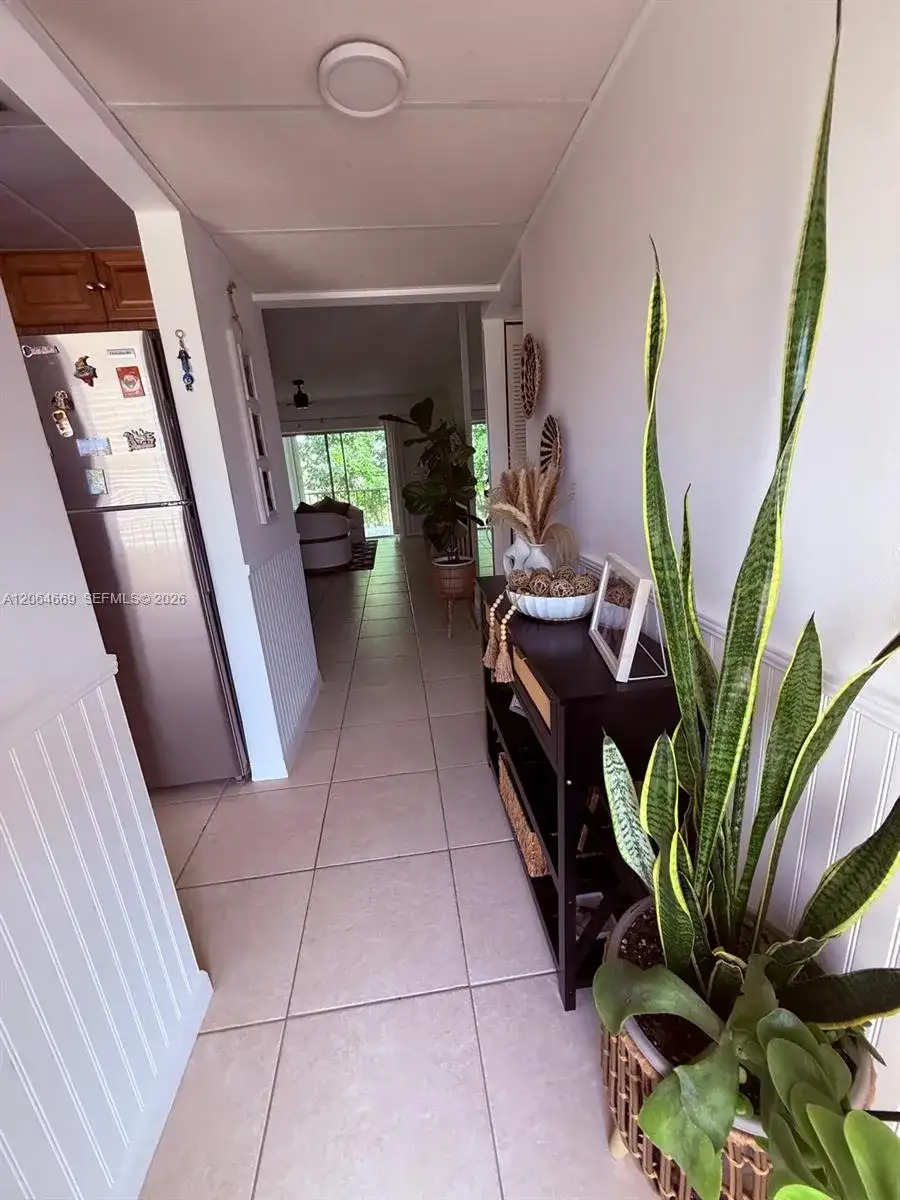 1055 Country Club Dr # 402, Margate FL 33063 photo 3