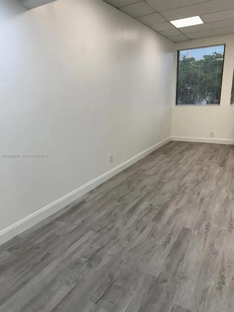 10585 SW 109th ct, Miami FL 33176 photo 3