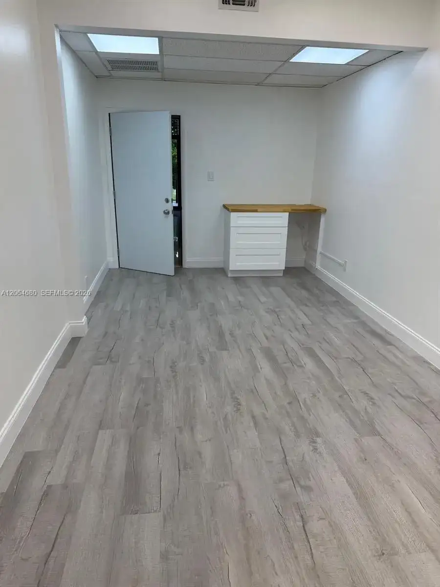 10585 SW 109th ct, Miami FL 33176 photo 4