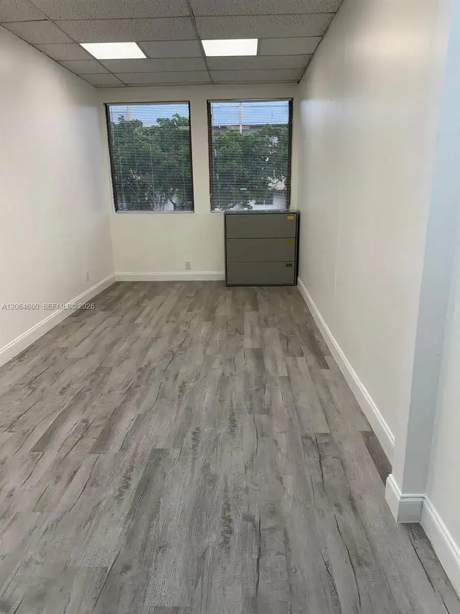10585 SW 109th ct, Miami FL 33176 photo 5