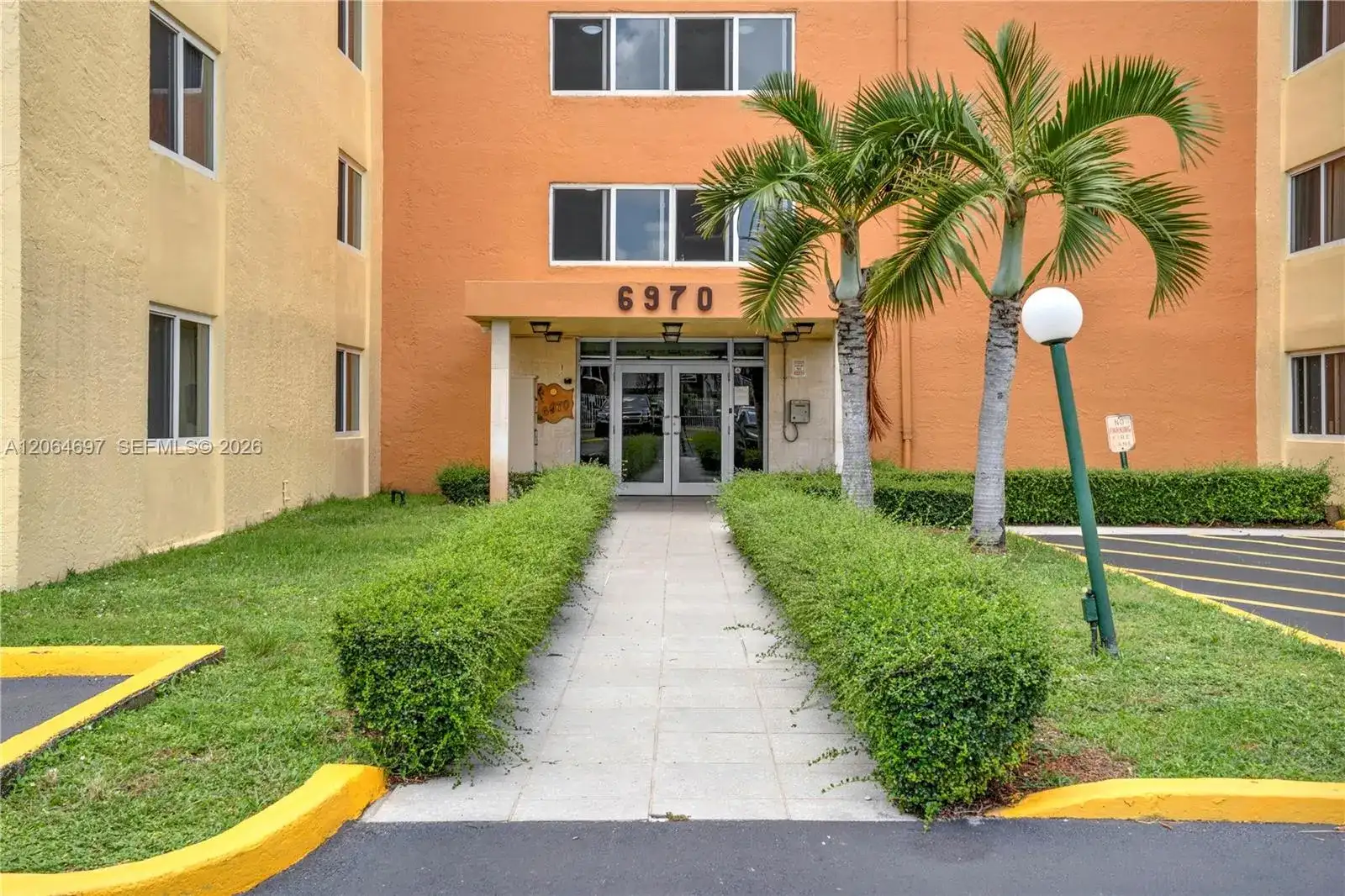 6970 NW 186th St # 409A, Hialeah FL 33015 photo 2