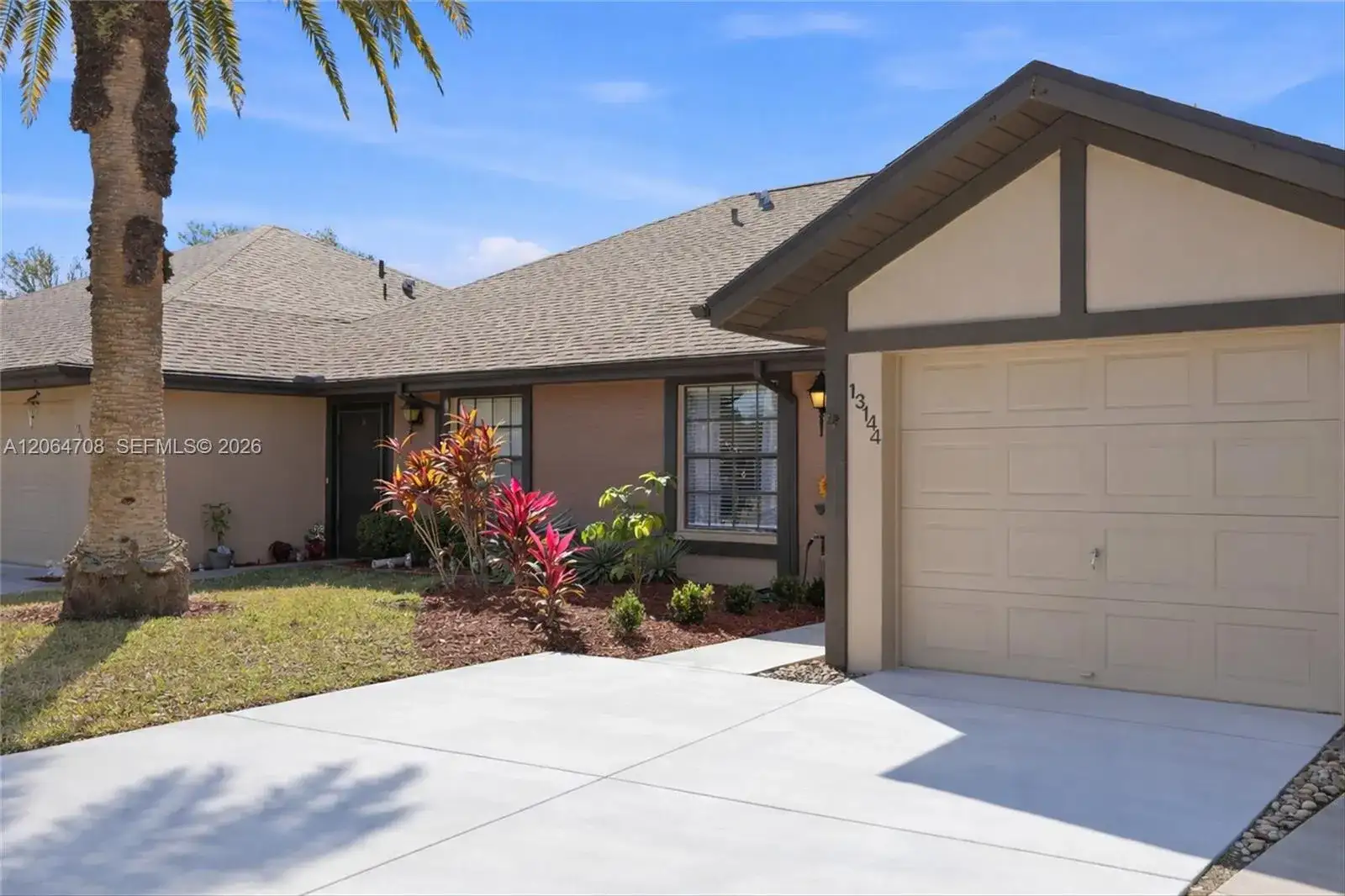 13144 Inglenook Ct, Fort Myers FL 33919 photo 4