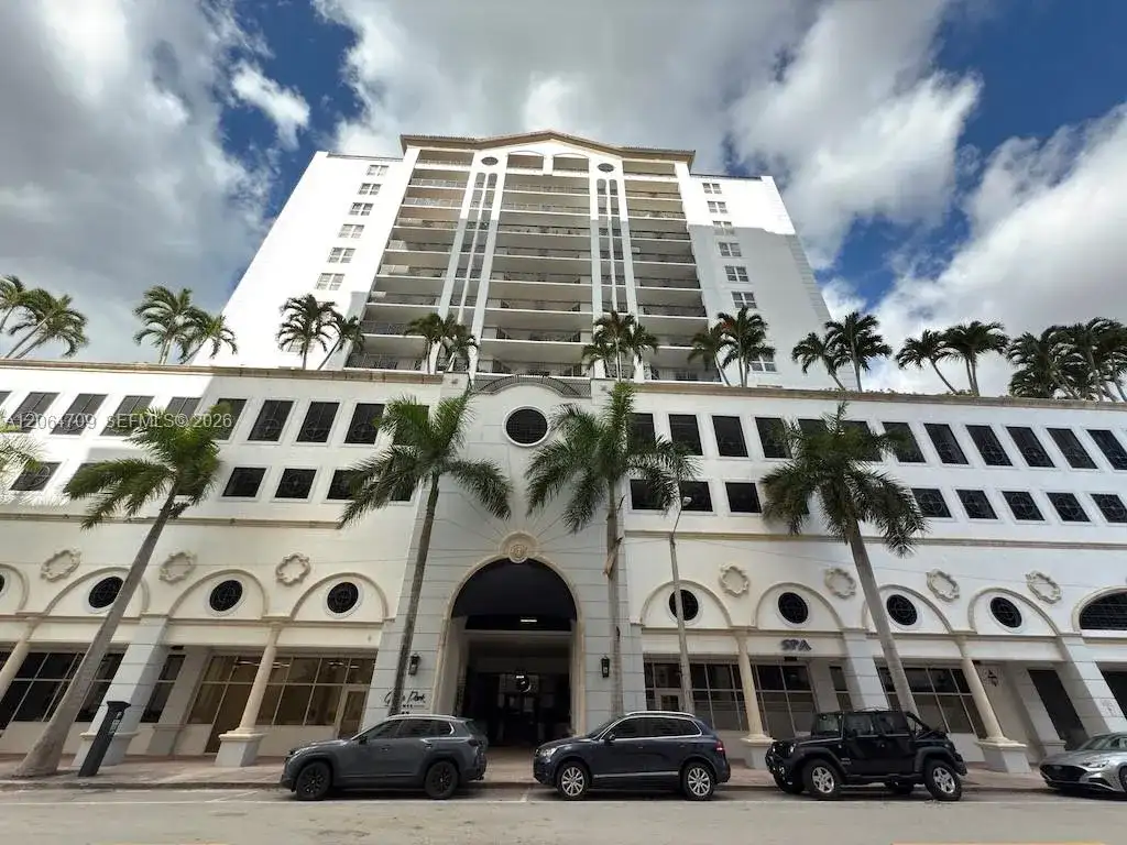 357 Almeria Ave # 103, Coral Gables FL 33134 photo 2