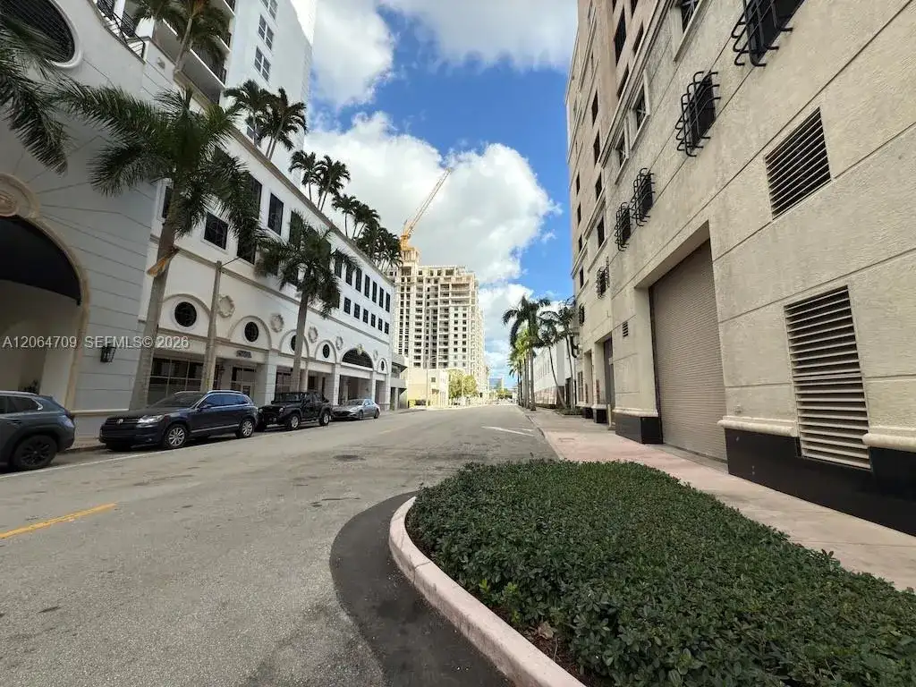 357 Almeria Ave # 103, Coral Gables FL 33134 photo 3