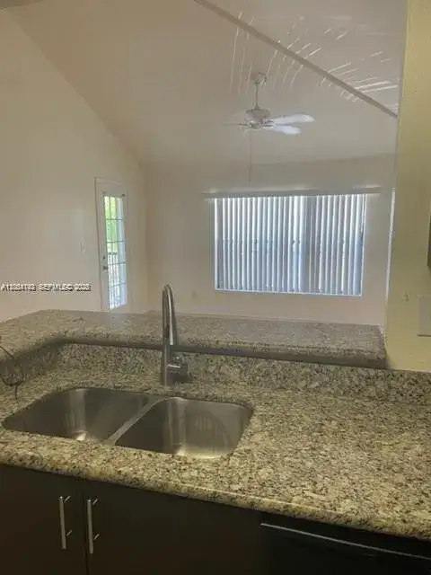 4058 NW 87th Ave # 4058, Sunrise FL 33351 photo 3