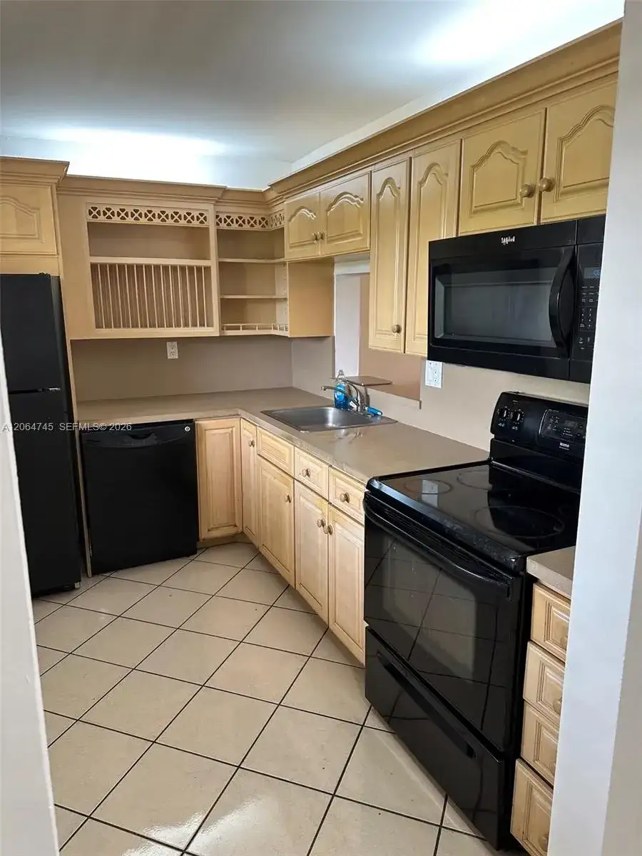 8415 SW 107th Ave # 303W, Miami FL 33173 photo 5